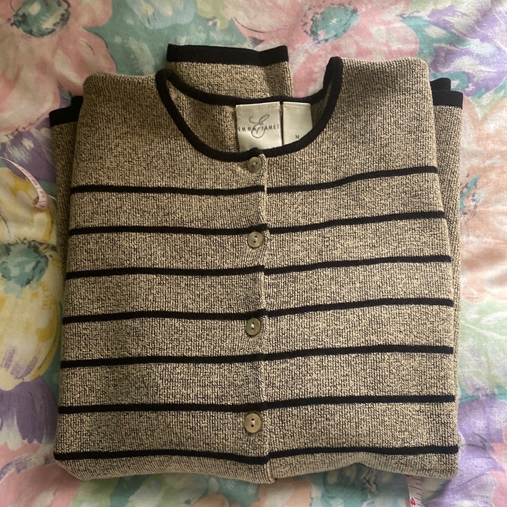 Emma James sweater. Size M